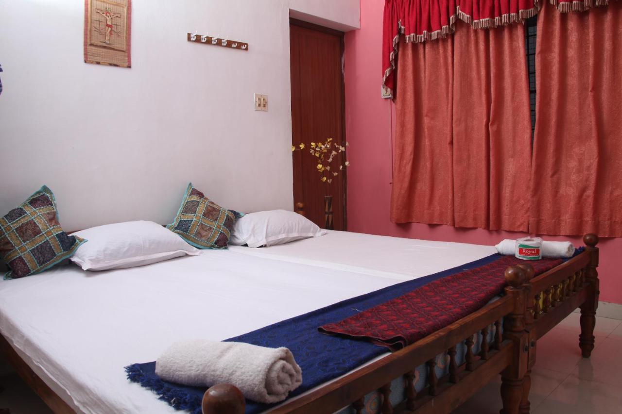 Dream Catcher Home Stay Kochi Exterior photo