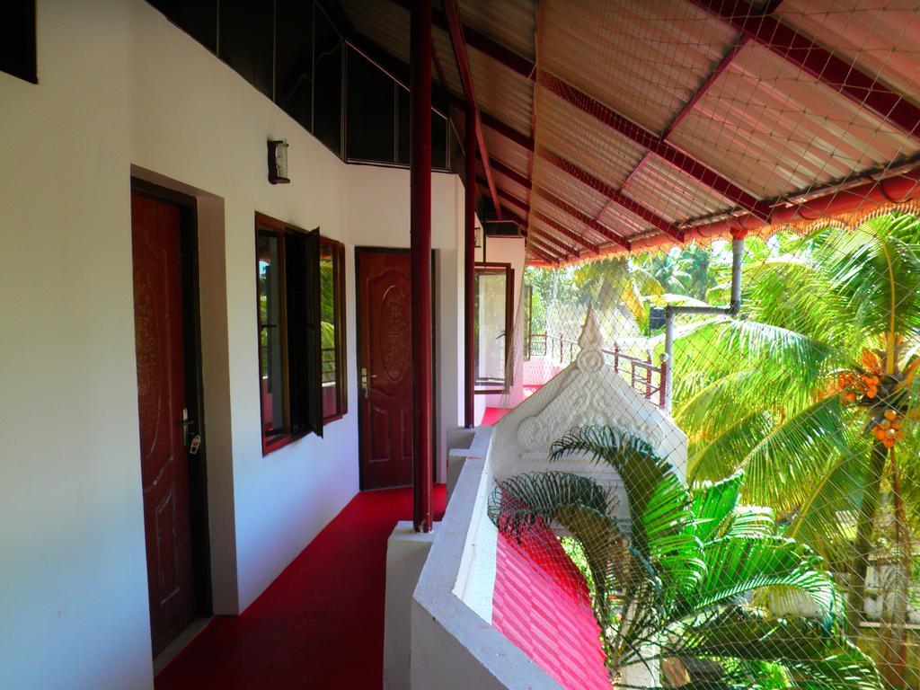 Dream Catcher Home Stay Kochi Exterior photo