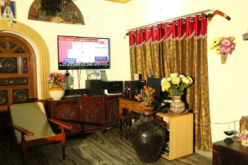 Dream Catcher Home Stay Kochi Exterior photo