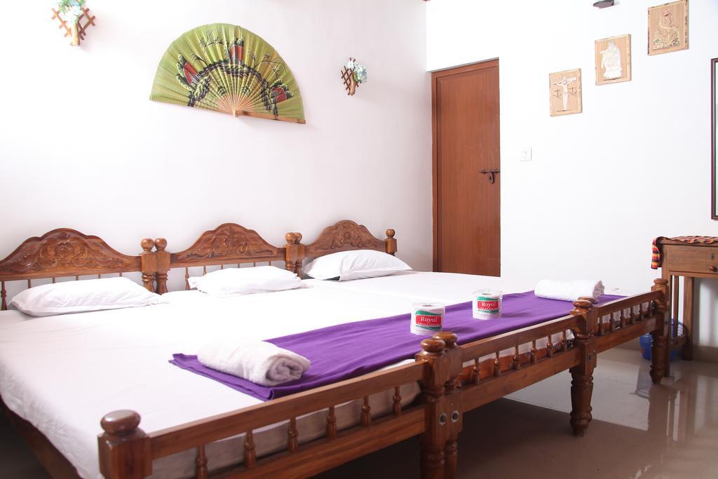 Dream Catcher Home Stay Kochi Exterior photo