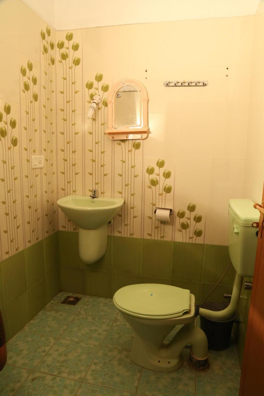 Dream Catcher Home Stay Kochi Exterior photo